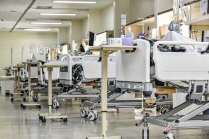 Hospital de Base reforça estrutura de internação com novos equipamentos
