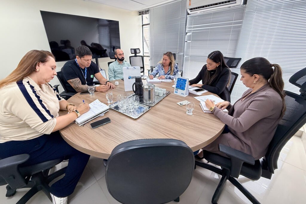 BRB passa a entregar Cartão Uniforme Escolar e agiliza atendimento no DF