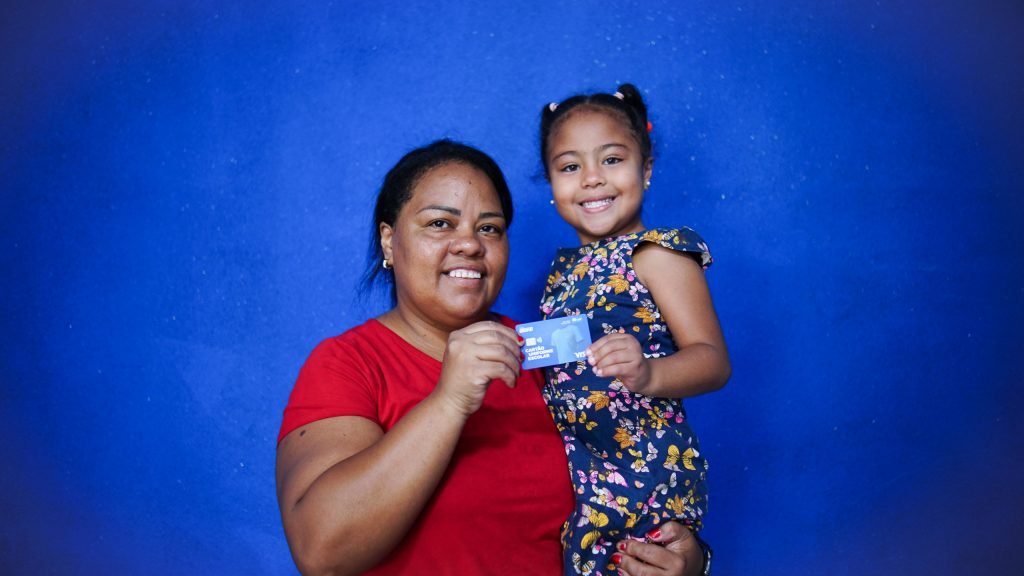 Cartão Uniforme Escolar facilita a vida das famílias e movimenta o comércio no DF