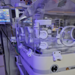 Rede pública amplia suporte a bebês prematuros no Hospital de Santa Maria