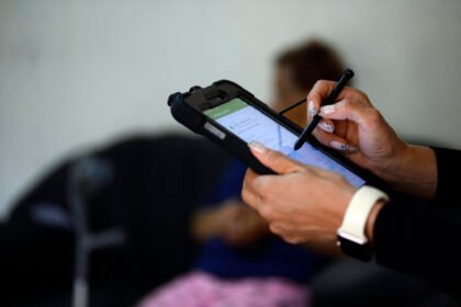 Tecnologia moderniza atendimento de agentes de saúde no DF