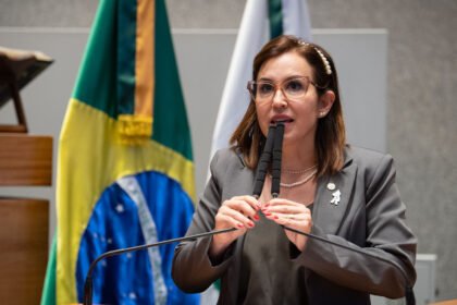 CLDF promove sessão solene em homenagem aos 45 anos do Sindicato dos Enfermeiros