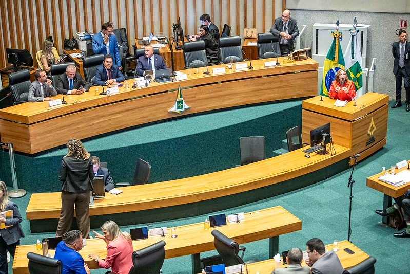 Câmara Legislativa aprova projeto que autoriza medidas de capitalização do BRB após prejuízos em negócios com Banco Master