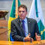 Câmara Legislativa promove sessão solene em homenagem a profissionais da educação