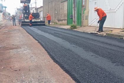 Ceilândia reforça recuperação de vias com mais de 40 toneladas de asfalto