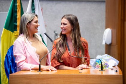 Jaqueline Silva toma posse como procuradora especial da Mulher da CLDF