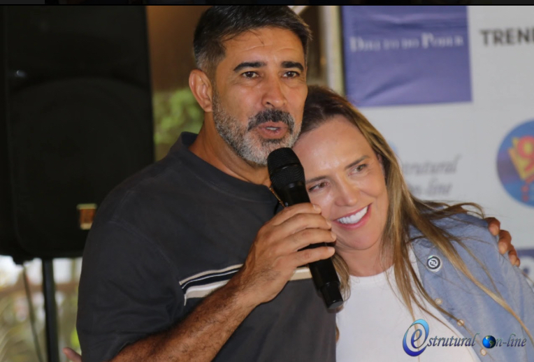 Roosevelt Vilela oficializa apoio à Celina Leão