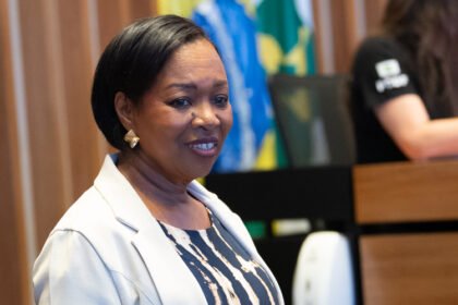 Câmara Legislativa promove sessão solene em memória do genocídio contra Tutsis em Ruanda