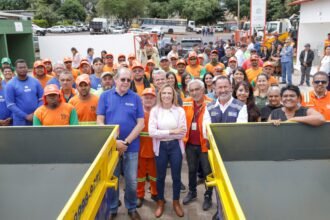 Celina Leão inaugura papa-entulho no Riacho Fundo e reforça limpeza no DF