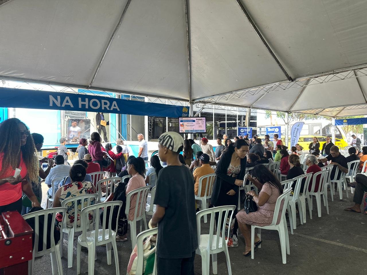 Com estrutura montada, Paranoá vira ponto de atendimento do GDF