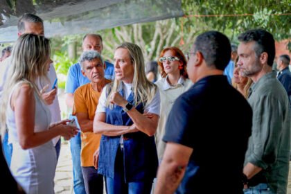 Governadora Celina Leão ouve demandas do setor agropecuário em Brazlândia