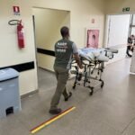 Secretaria de Saúde do DF abre seleção com 300 vagas para condutores e padioleiros