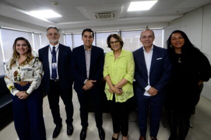 Senadora Damares Alves e governo articulam conclusão de obras no HRAN