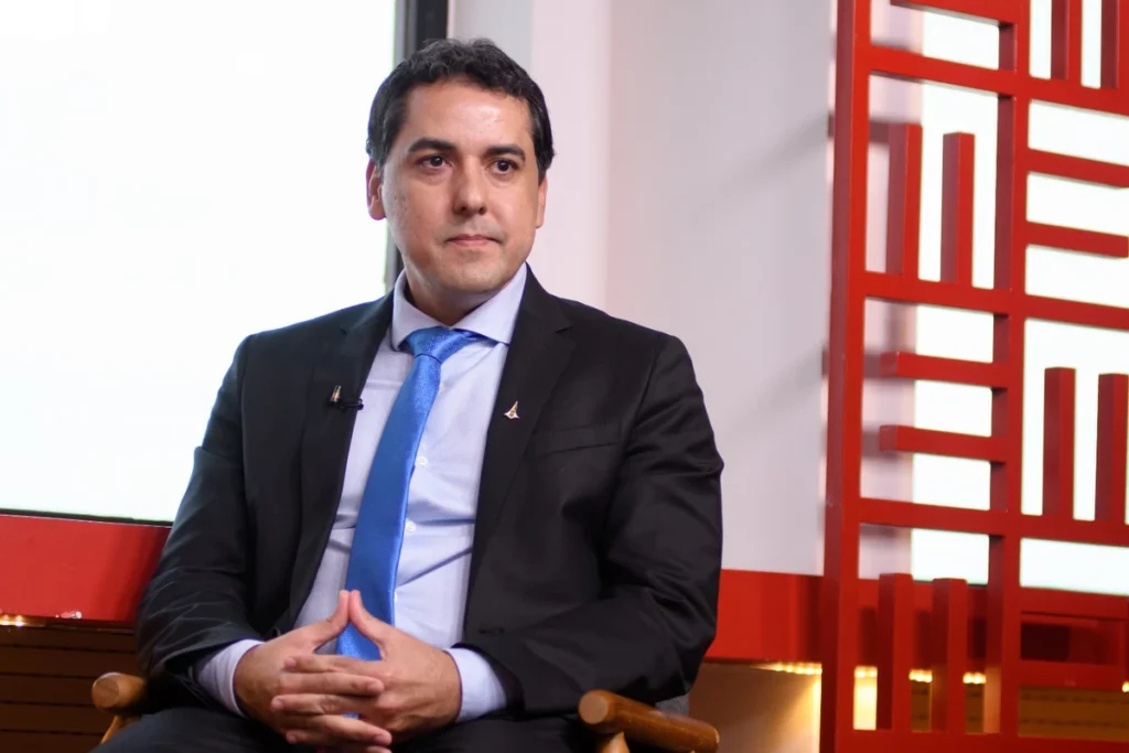 Justiça rejeita ação contra nomeação de secretário de Saúde do DF