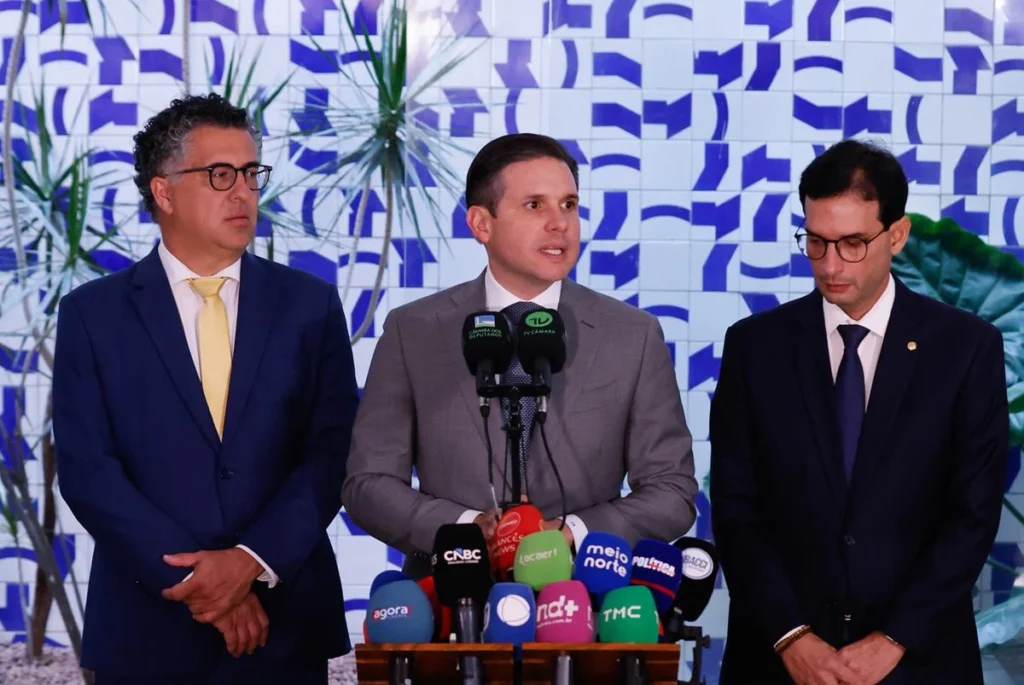 Motta marca sessões para toda a semana a fim de acelerar a PEC 6×1
