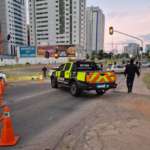 Quase 100 motoristas são autuados por álcool em blitz no DF