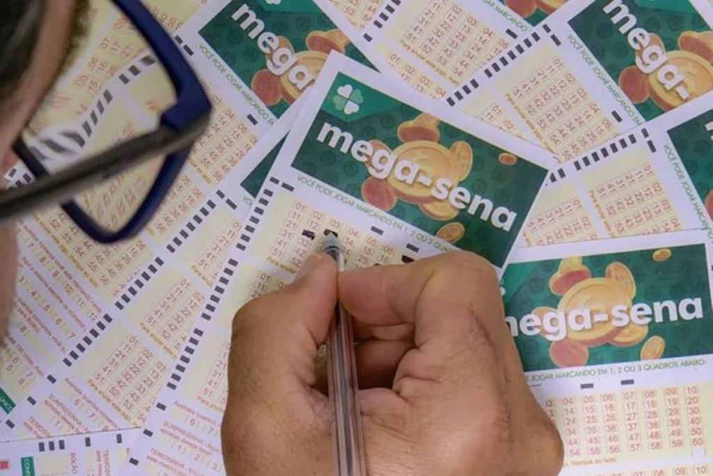 Loterias: confira os números da Mega-Sena 3003 sorteados hoje (2/5)