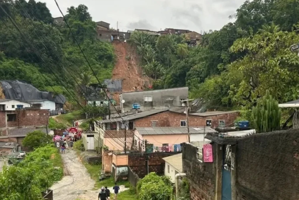 Temporais castigam o país e deixam ao menos 10 mortos em três estados