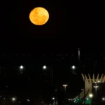 “Lua das Flores” ilumina céu de Brasília neste sábado (2/5); confira