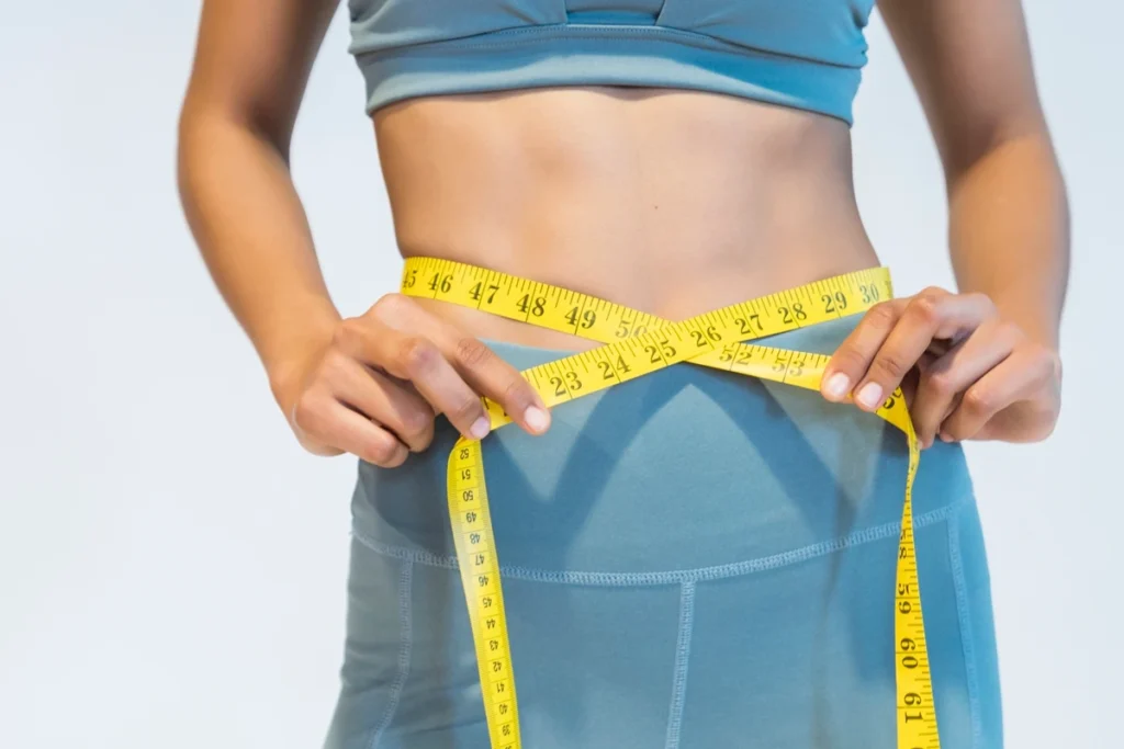 Servidora perde 13kg e é presa após calote em clínica de estética DF
