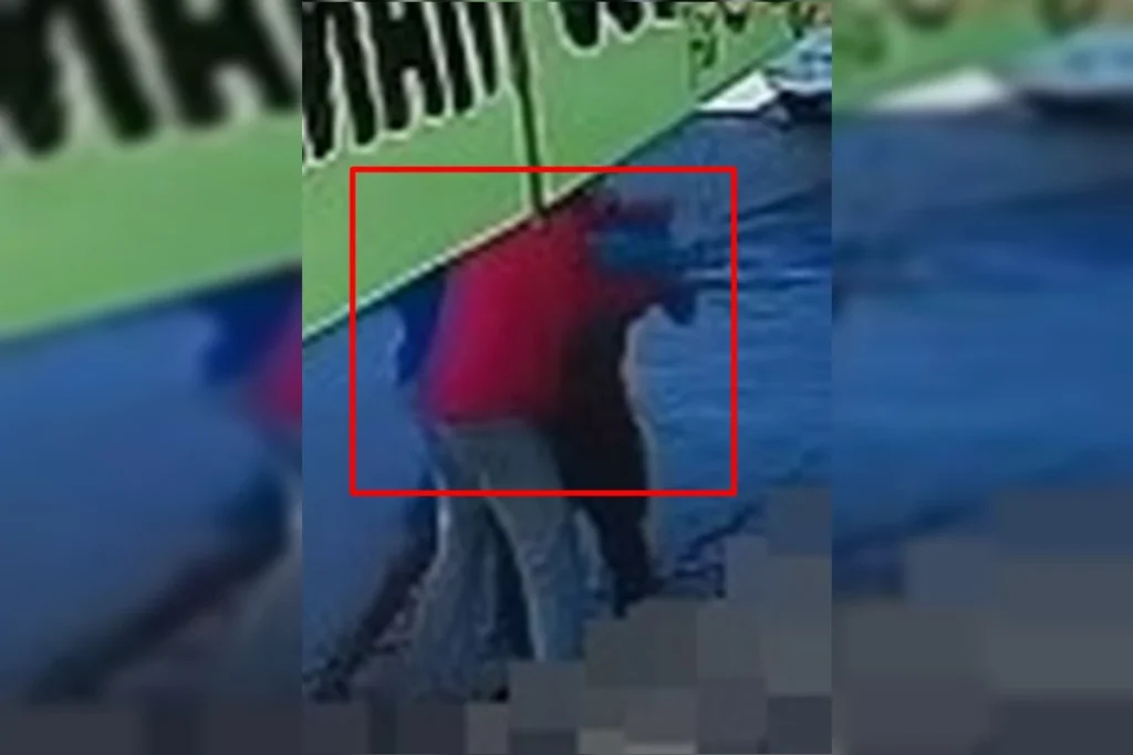 Ataque sangrento: dupla rende homem e o esfaqueia em comércio no DF. Veja vídeo