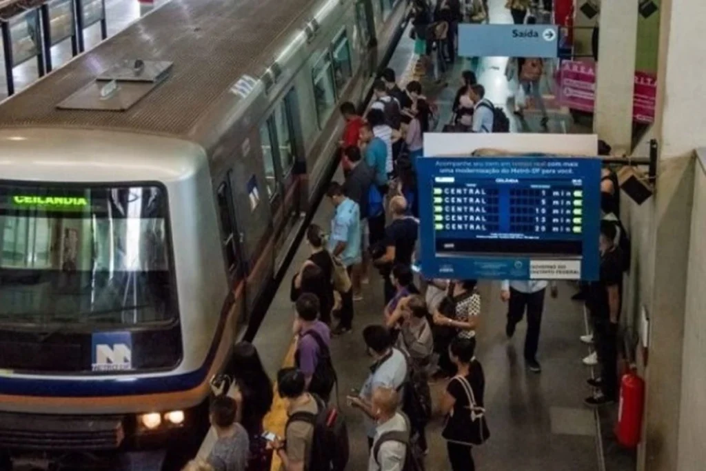 O que explica a queda de 900 mil passageiros transportados no Metrô-DF