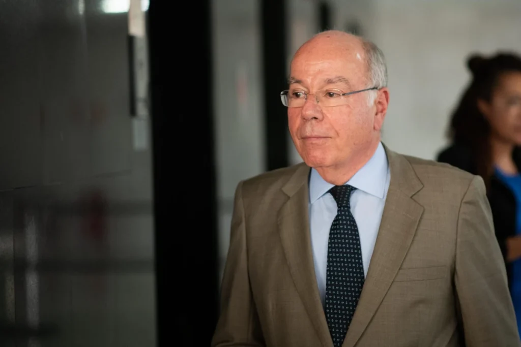 Mauro Vieira conversa com chanceler do Irã sobre guerra com os EUA