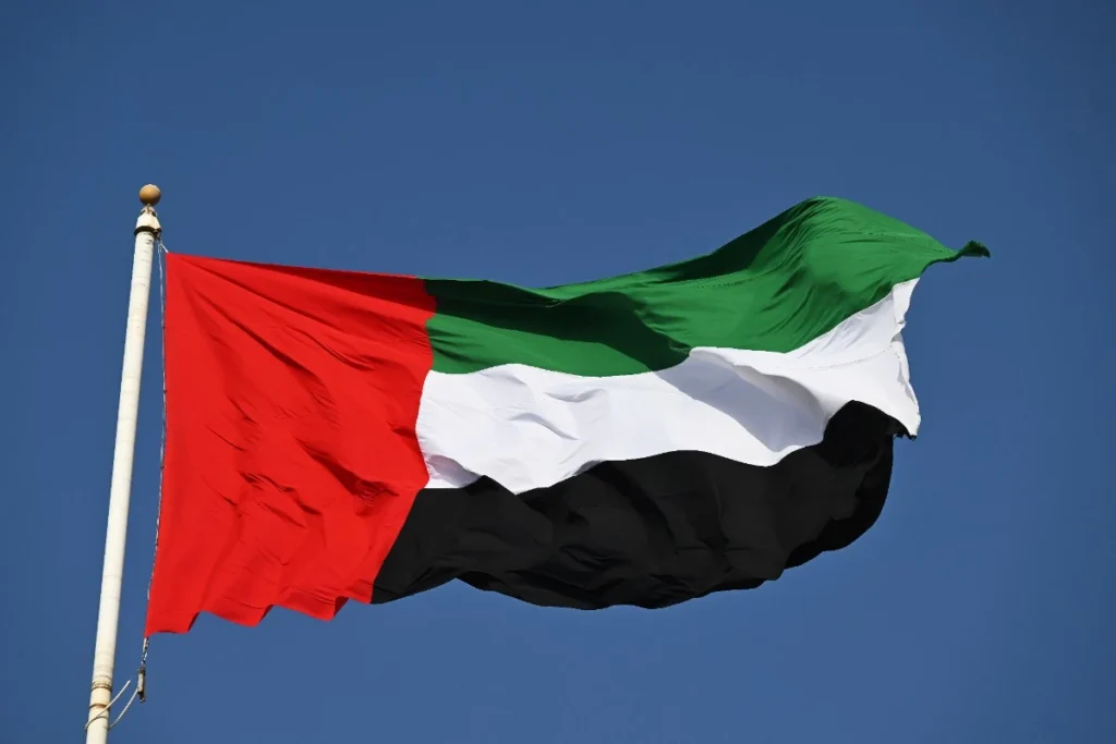 Emirados Árabes interceptaram 15 mísseis iranianos nesta segunda (4/5)