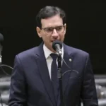 Relator quer votar fim da escala 6×1 na comissão especial em 26 de maio