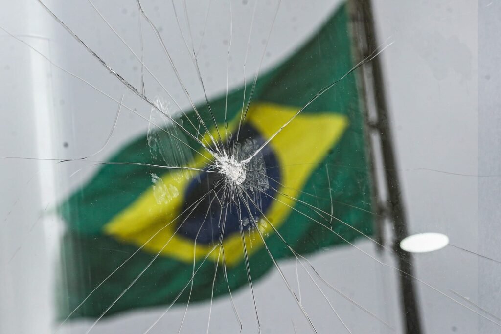 Polícia Militar do DF expulsa cinco coronéis condenados por omissão no 8/1