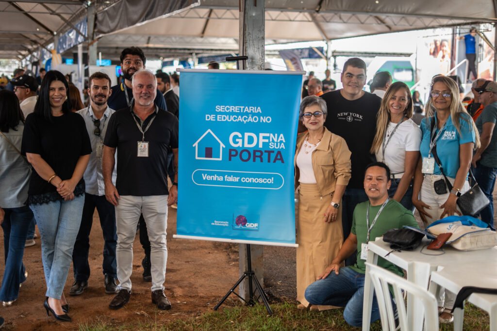 GDF orienta população sobre inscrição em creches no Riacho Fundo II