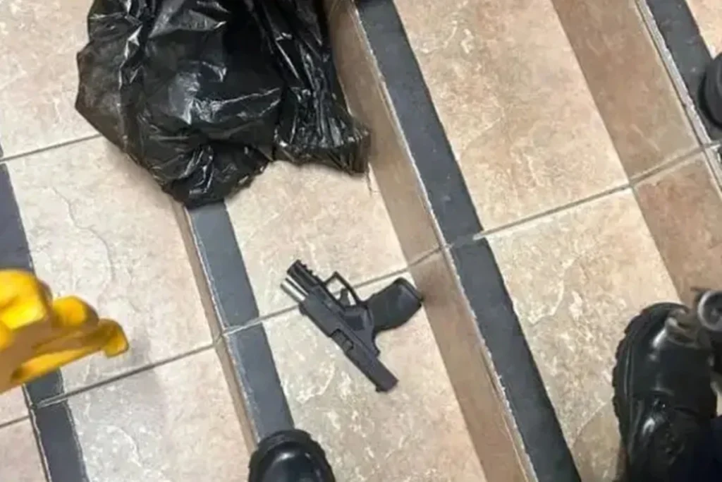 Adolescente usou arma do padrasto em ataque a escola no Acre