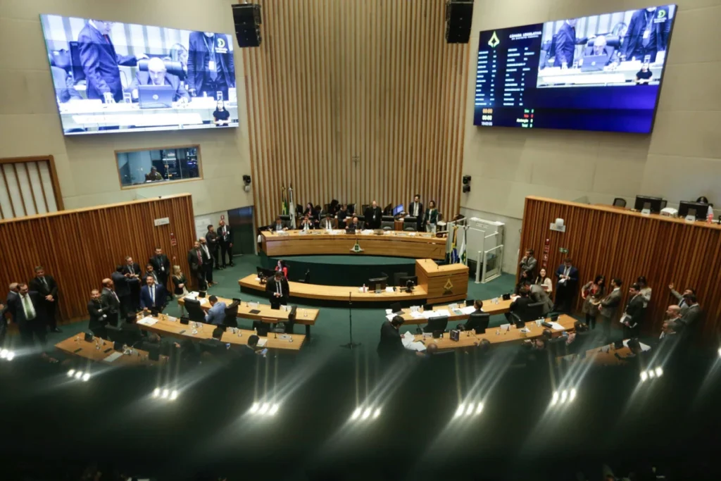 Projeto sobre tabela do SUS gera impasse e adia votação na CLDF