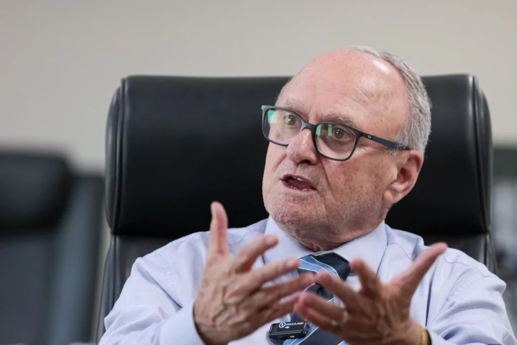 Há risco sistêmico, mas o BRB tem salvação, diz secretário de Economia