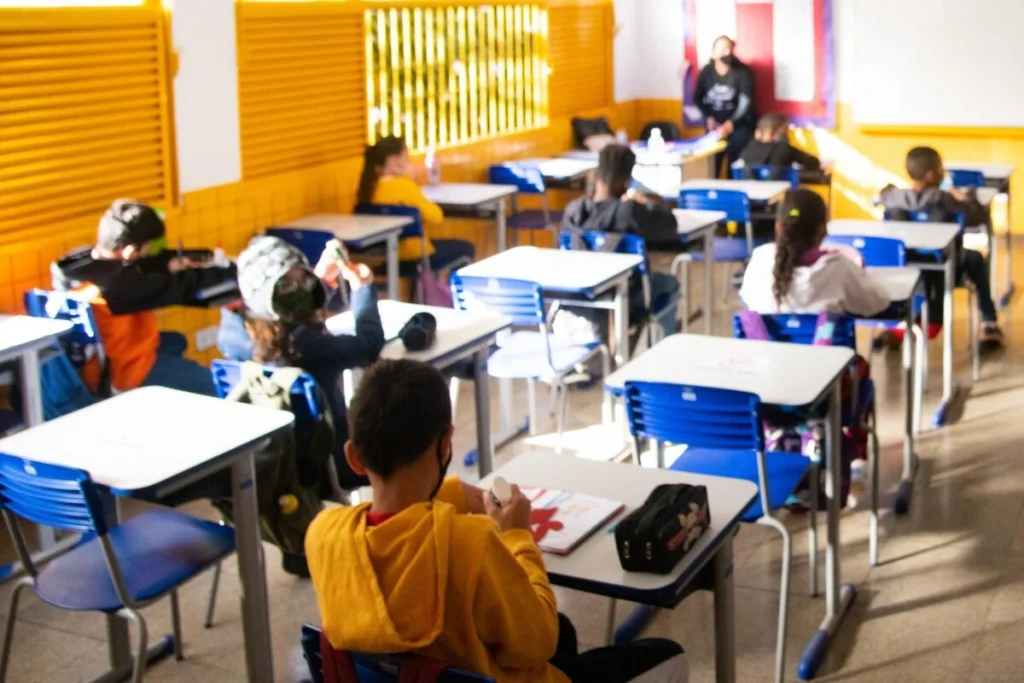 Combate à violência nas escolas é desafio para 71,7% dos gestores
