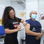 Começa vacinação contra dengue para profissionais de saúde que atuam em linha de frente