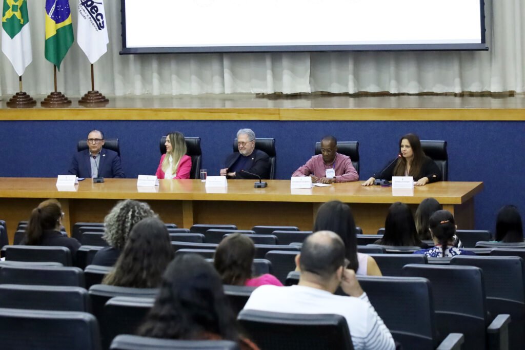 Plano de Educação Permanente em Saúde capacita servidores e otimiza assistência