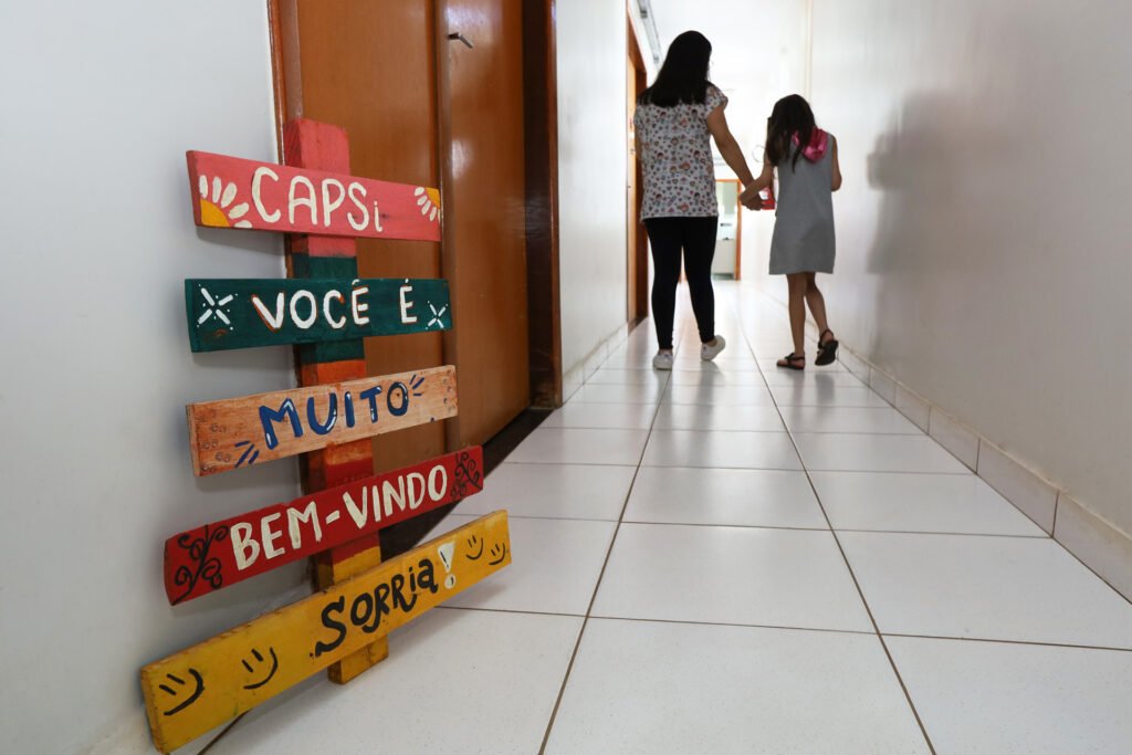 Dia mundial de conscientização sobre o autismo destaca rede de atendimento