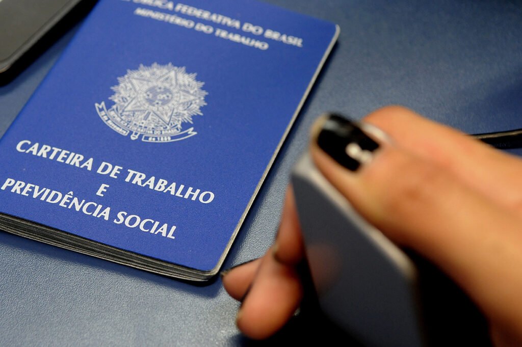 Semana começa com mais de 600 vagas de emprego disponíveis nas agências do trabalhador