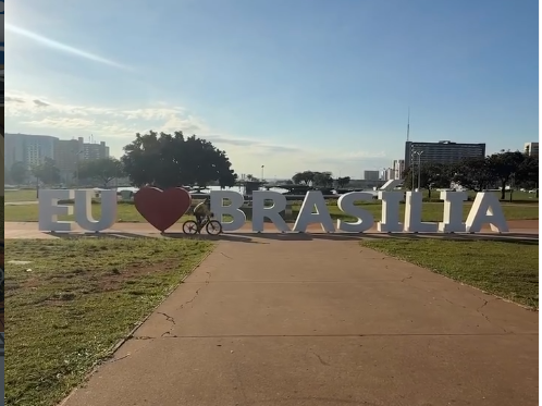 Vice Gustavo Rocha celebra Brasília com homenagem especial pela capital