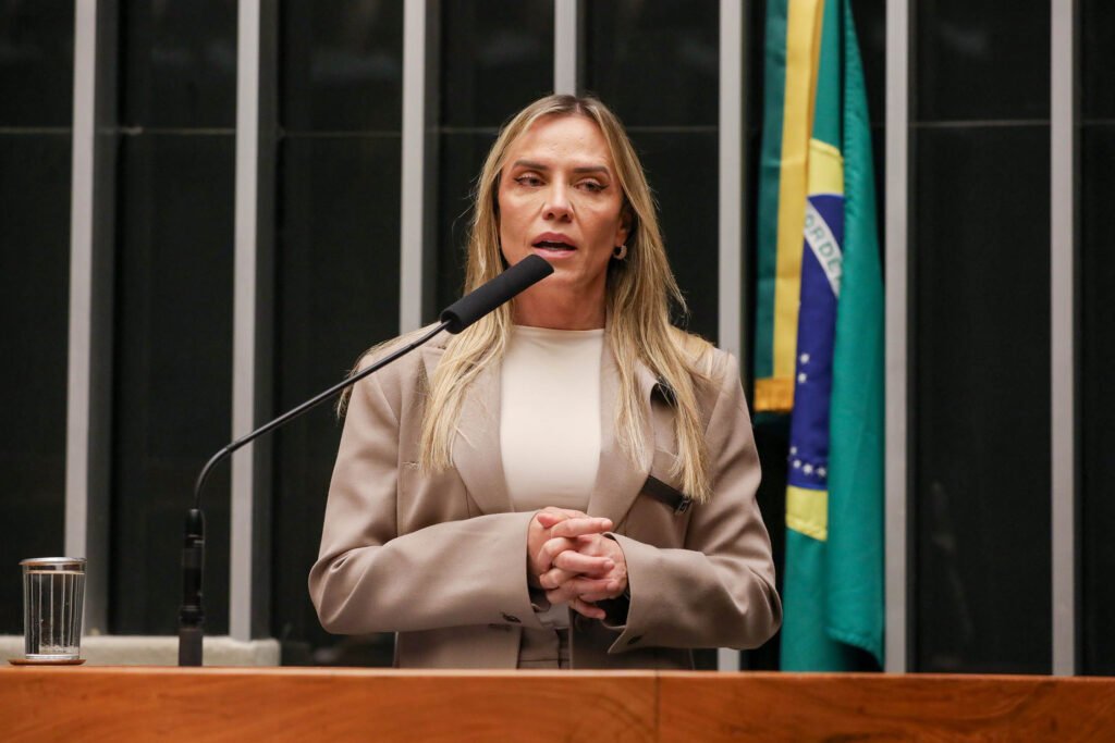 Governadora Celina Leão participa de sessão comemorativa dos 217 anos da PMDF – Blog do Amarildo