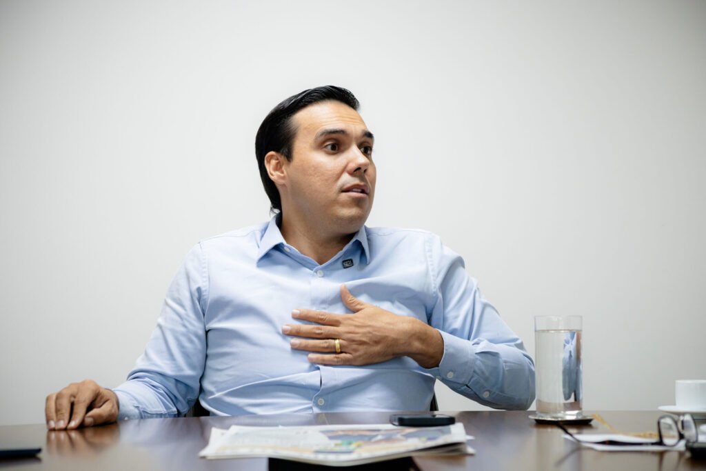 Presidente da AGM diz que prefeitos de Goiás garantem que Daniel Vilela vai ser reeleito no 1º turno