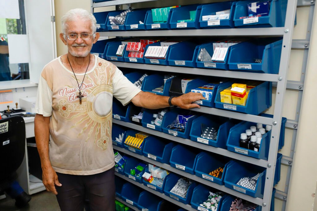 Conheça histórias de servidores da saúde com mais de 50 anos de serviço