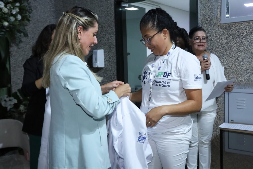 Valorização da formação profissional marca cerimônias do Dia do Técnico em Enfermagem
