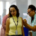 Sábado tem vacinação em shopping, feira, escolas e unidades de saúde