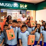 Estudantes da rede pública visitam museu e aprendem sobre separação de resíduos