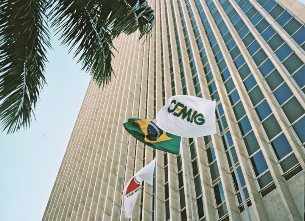 Cemig comunica exposição de dados de 135 mil clientes