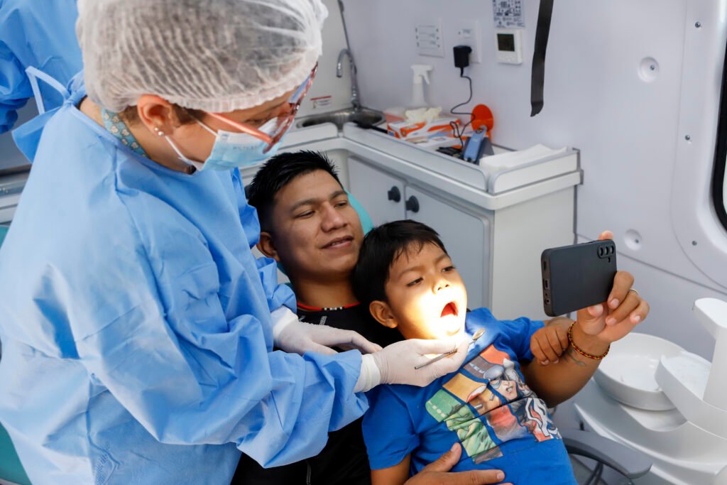 Secretaria de Saúde inaugura Unidade Odontológica Móvel na Casai Nacional Brasília