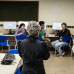 Pontes para o Mundo aplica provas que definirão 400 intercambistas da rede pública