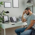 Pesquisa mostra que trabalho home office pode piorar a saúde mental